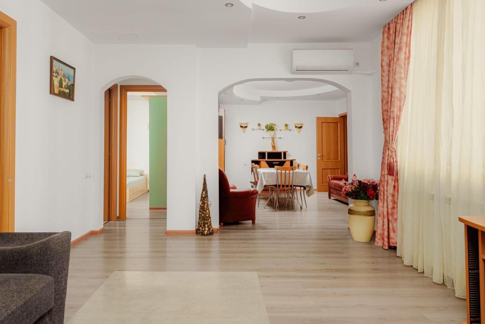 Heart Of Downtown 3 Rooms Apartment Self Check In Bucureşti Exterior foto