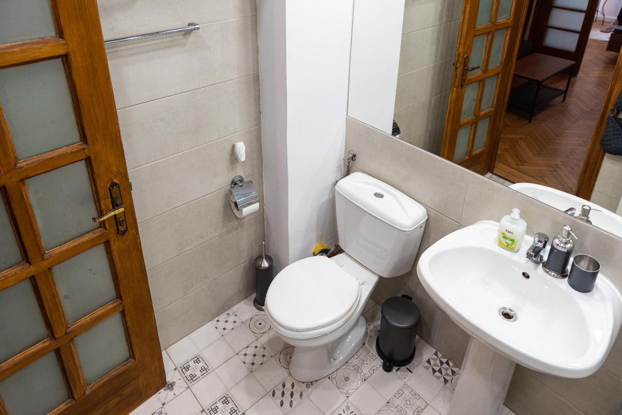 Heart Of Downtown 3 Rooms Apartment Self Check In Bucureşti Exterior foto